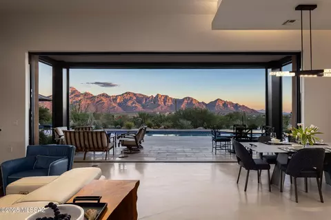 1814 W Tortolita Mountain Cir, Oro Valley, AZ 85755