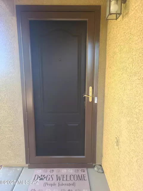 1925 S Mcconnell Dr, Tucson, AZ 85710