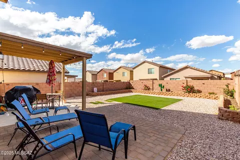 Exterior - 11989 E Chamrod Dr, Vail, AZ 85641 photo 3 of 5