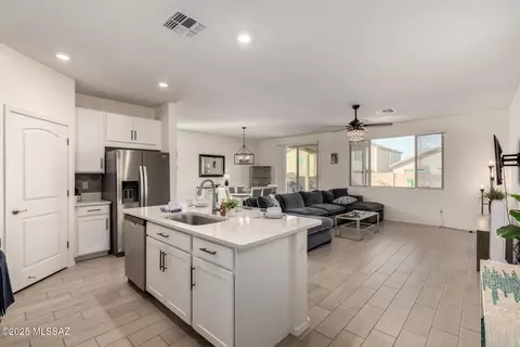 Kitchen - 11989 E Chamrod Dr, Vail, AZ 85641 photo 1 of 3