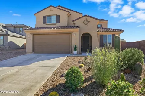 13350 E New Pioneer Ln, Tucson, AZ 85747