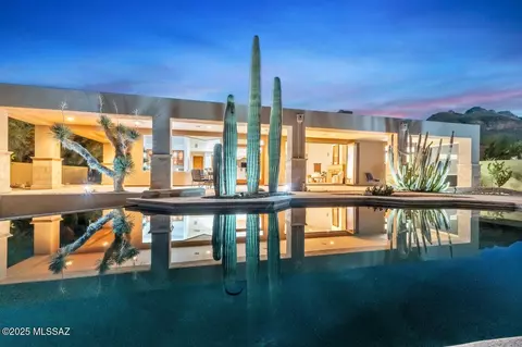 2232 E Quiet Canyon Dr, Tucson, AZ 85718