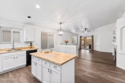 Kitchen - 8806 E Mountain Spring Dr, Tucson, AZ 85747 photo 1 of 3