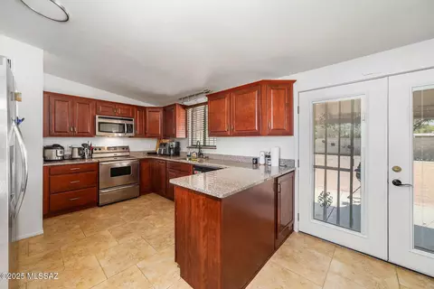 2741 S Aida Ave, Tucson, AZ 85730
