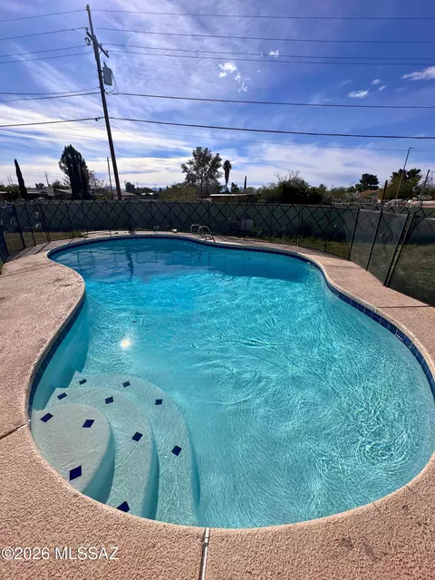 4440 E Drexel Rd, Tucson, AZ 85706