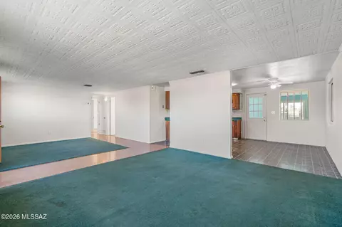 Living - 4440 E Drexel Rd, Tucson, AZ 85706 photo 1 of 4