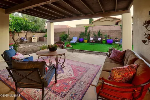 10180 N Fox Hunt Ln, Oro Valley, AZ 85737