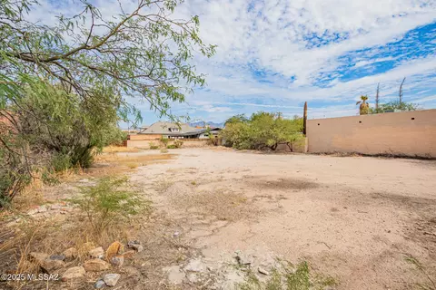 635 E 9th St, Tucson, AZ 85705