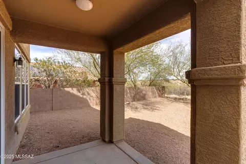 Exterior - 17033 S Mesa Shadows Dr, Vail, AZ 85641 photo 5 of 11