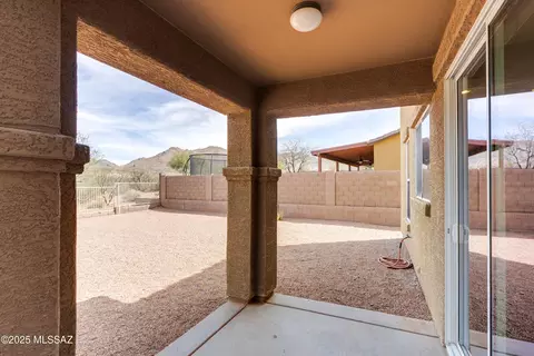 Exterior - 17033 S Mesa Shadows Dr, Vail, AZ 85641 photo 4 of 11