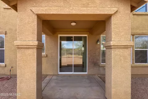 Exterior - 17033 S Mesa Shadows Dr, Vail, AZ 85641 photo 6 of 11