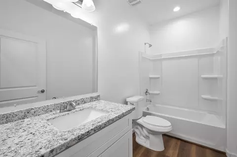Bath - 3152 E Andrada Rd, Vail, AZ 85641 photo 3 of 3