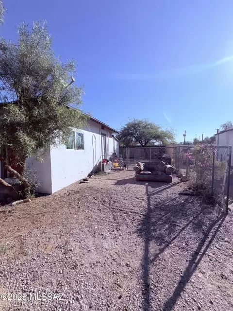 Other - 525 E Navajo Rd, Tucson, AZ 85705 photo 4 of 20