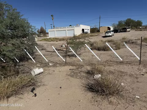 10330 S Starlight Ave, Tucson, AZ 85756