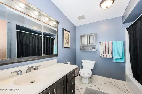 Bath - 7528 E 33rd St, Tucson, AZ 85710 photo 2 of 2