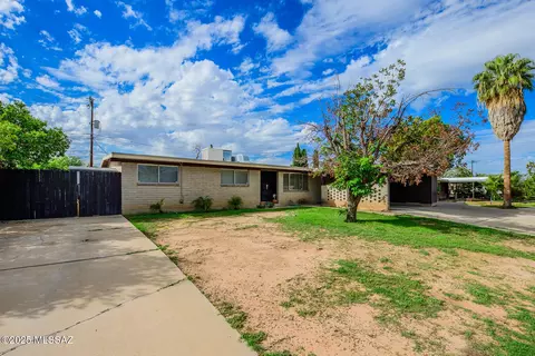 Exterior - 7528 E 33rd St, Tucson, AZ 85710 photo 2 of 7