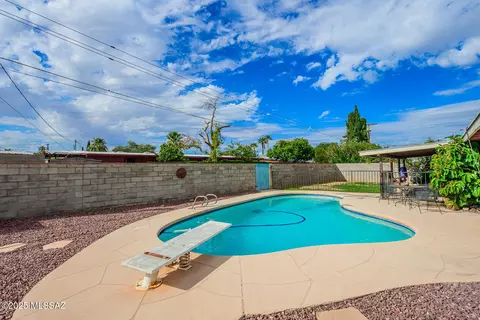 Exterior - 7528 E 33rd St, Tucson, AZ 85710 photo 7 of 7
