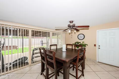 Dining - 7528 E 33rd St, Tucson, AZ 85710 photo 2 of 3