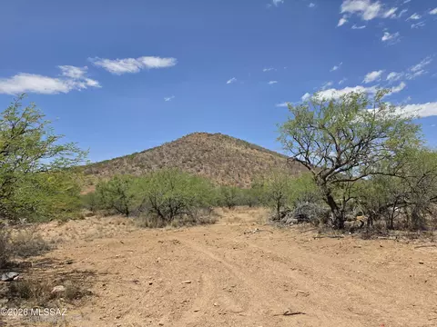 15555 E Hillton Ranch Rd, Vail, AZ 85641 photo 3