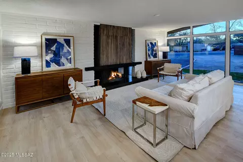 7002 E Mesa Grande Dr, Tucson, AZ 85715