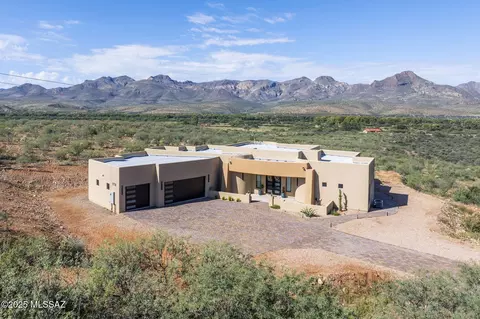 1770 Fawn Ct, Rio Rico, AZ 85648