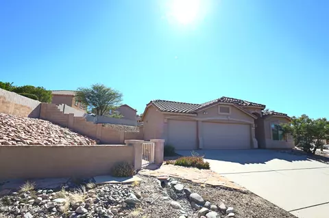 39495 Starship Dr, Saddlebrooke, AZ 85739