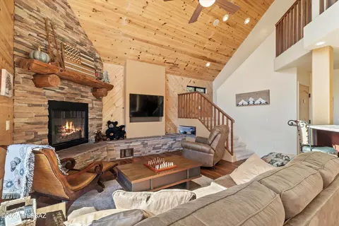 Living - 11035 E Flicker Ln, Mount Lemmon, AZ 85619 photo 1 of 4