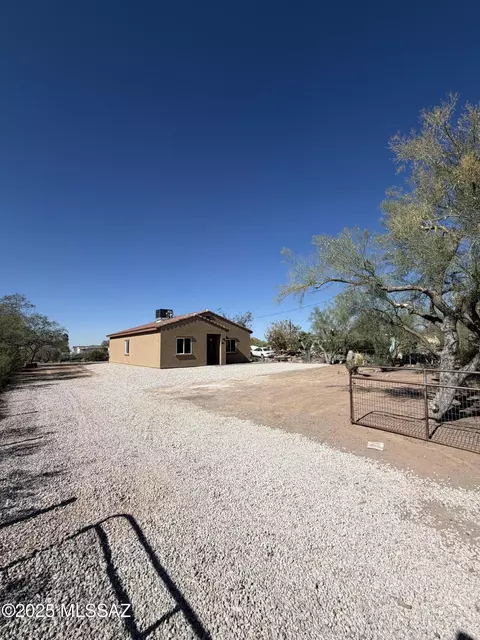 6690 S Camino De Oeste, Tucson, AZ 85746