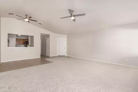 Living - 2537 E Chisel Ct, Oro Valley, AZ 85755 photo 1 of 3