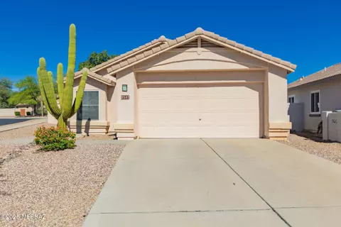 2537 E Chisel Ct, Oro Valley, AZ 85755