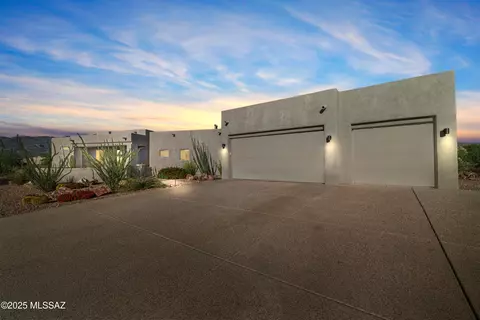 Exterior - 8251 S Circle C Ranch Rd, Vail, AZ 85641 photo 2 of 7
