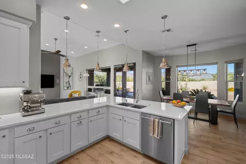 Kitchen - 8251 S Circle C Ranch Rd, Vail, AZ 85641 photo 2 of 5