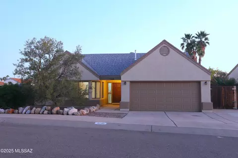 4240 W Woodridge Ln, Tucson, AZ 85741