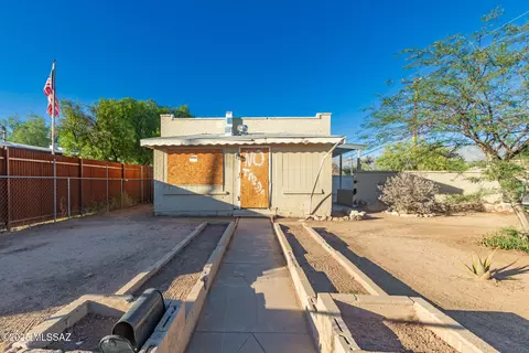 3303 N Los Altos Ave, Tucson, AZ 85705