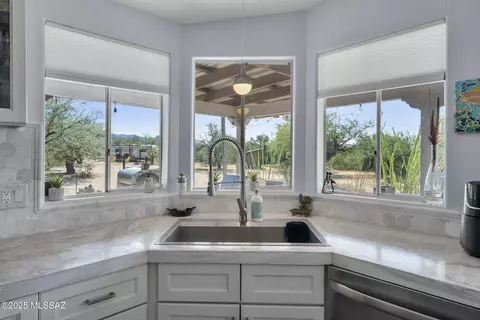 Kitchen - 1550 W Eagle Way, Amado, AZ 85645 photo 3 of 5