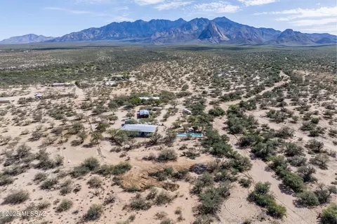 View/Area - 1550 W Eagle Way, Amado, AZ 85645 photo 2 of 3