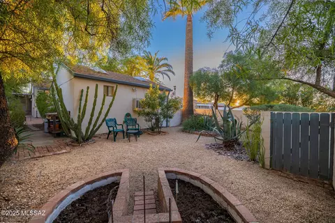Exterior - 2001 E 8th St, Tucson, AZ 85719 photo 9 of 17