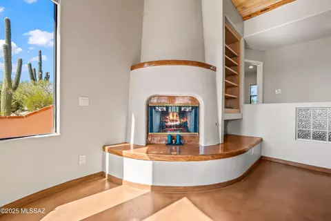 Living - 30 W Stone Loop, Tucson, AZ 85704 photo 2 of 2