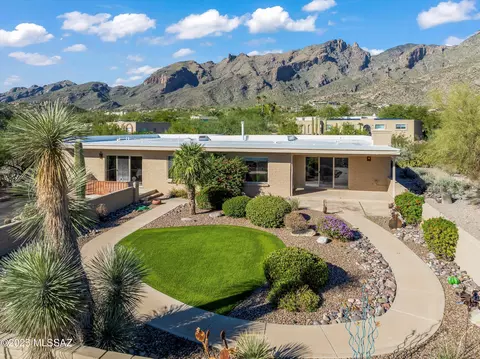 4001 E Alvernon Cir, Tucson, AZ 85718