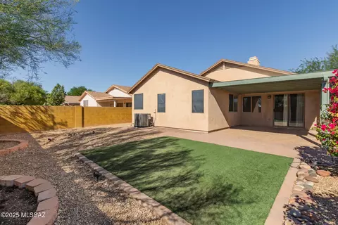 Exterior - 9494 E Paseo Del Parque, Tucson, AZ 85747 photo 2 of 4