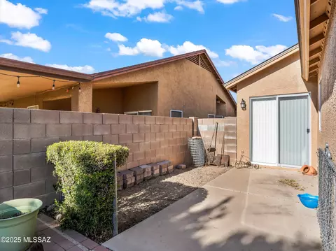 Exterior - 9048 E Orchid Vine Dr, Tucson, AZ 85747 photo 10 of 11
