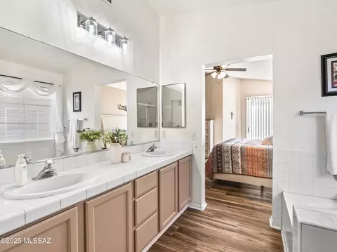 Bath - 9048 E Orchid Vine Dr, Tucson, AZ 85747 photo 1 of 3