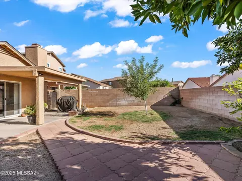 Exterior - 9048 E Orchid Vine Dr, Tucson, AZ 85747 photo 7 of 11