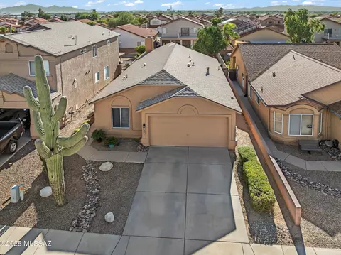 View/Area - 9048 E Orchid Vine Dr, Tucson, AZ 85747 photo 1 of 2