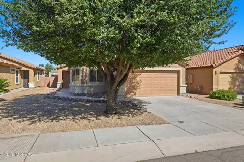 865 E Cottonwood Canyon Pl, Sahuarita, AZ 85629