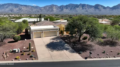 12510 N Piping Rock Rd, Oro Valley, AZ 85755