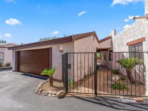 2829 E Weymouth Cir, Tucson, AZ 85716