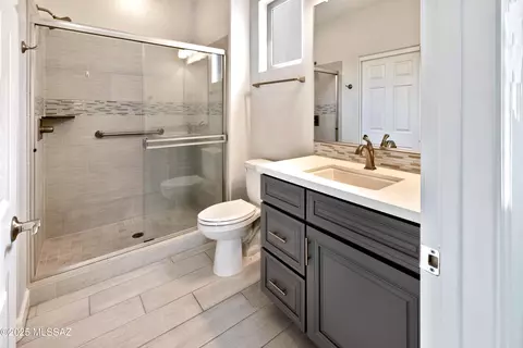 Bath - 59799 E Juniper Rd, Oracle, AZ 85623 photo 2 of 2