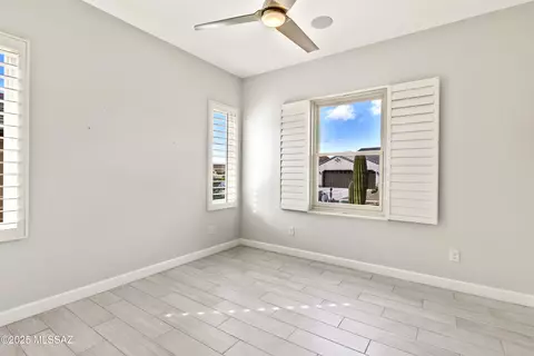 Bedroom - 59799 E Juniper Rd, Oracle, AZ 85623 photo 3 of 3