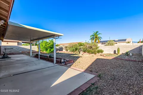 Exterior - 7973 S Teaberry Ave, Tucson, AZ 85747 photo 3 of 3